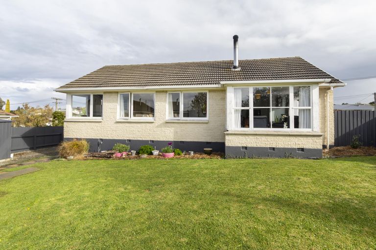 Photo of property in 20 Ash Street, Holmes Hill, Oamaru, 9401