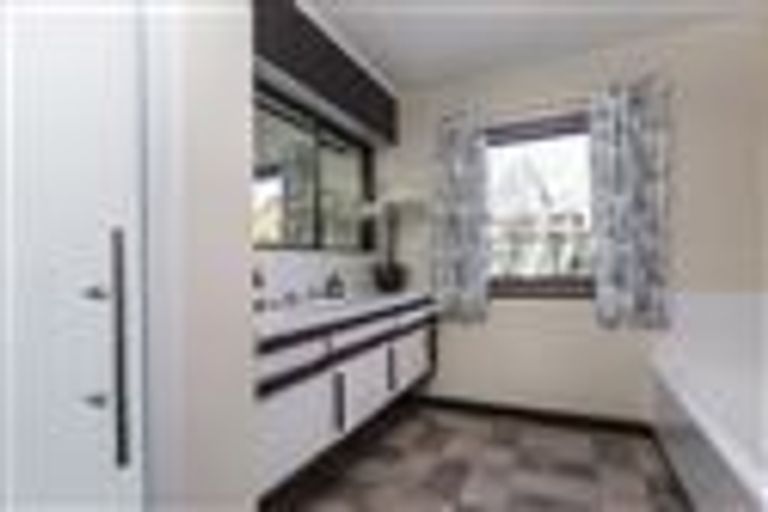 Photo of property in 38 Glandovey Road, Fendalton, Christchurch, 8052