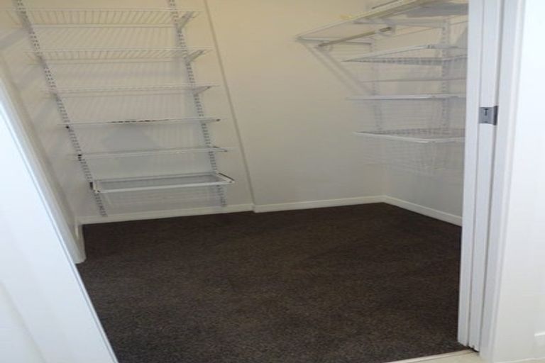 Photo of property in 73 Queens Drive, Lyall Bay, Wellington, 6022