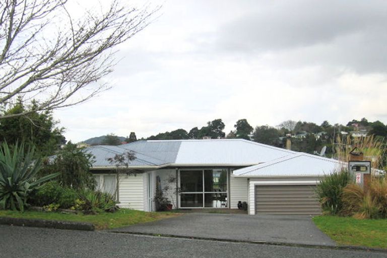 Photo of property in 49 Ogle Crescent, Te Kamo, Whangarei, 0112
