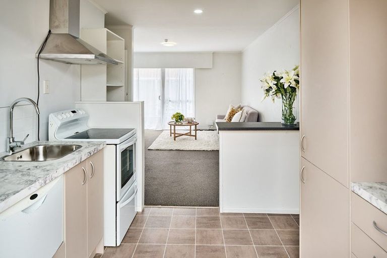 Photo of property in 3/14 Jillett Street, Titahi Bay, Porirua, 5022