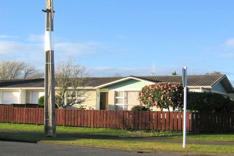 Photo of property in 1/2 Herbert Road, Queenwood, Hamilton, 3210