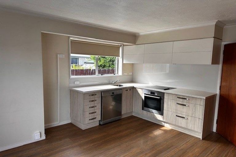 Photo of property in 8 Mayo Place, Belfast, Christchurch, 8051