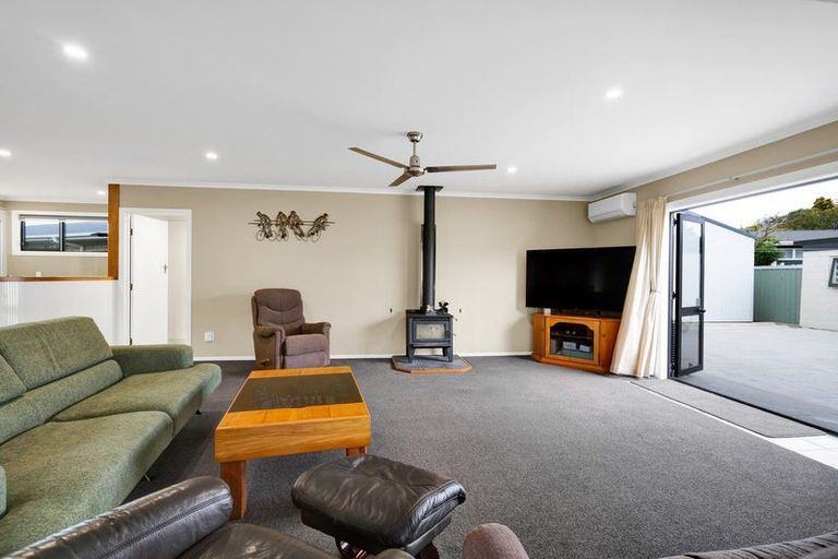 Photo of property in 4 Ramanui Avenue, Hawera, 4610