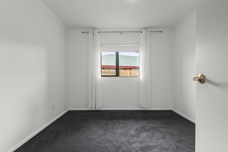 Photo of property in 7 Strachan Way, Highbury, Palmerston North, 4412