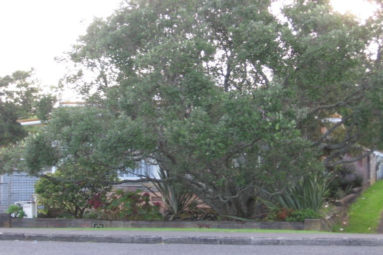 Photo of property in 442 Old Te Atatu Road, Te Atatu Peninsula, Auckland, 0610