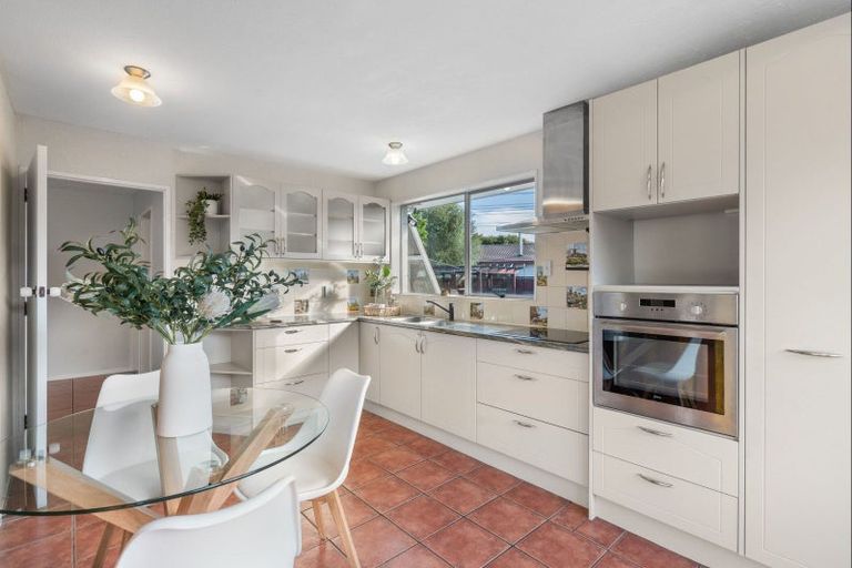 Photo of property in 37 Vanguard Drive, Broomfield, Christchurch, 8042