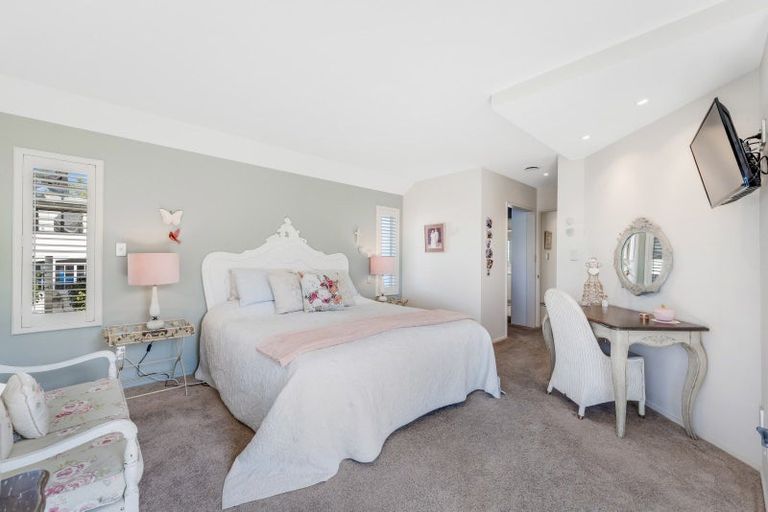 Photo of property in 44a Cook Street, Howick, Auckland, 2014