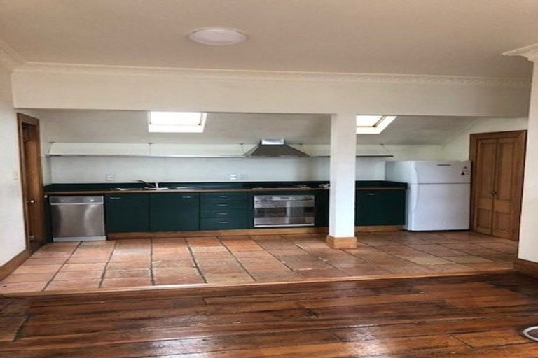 Photo of property in 75 Nairn Street, Mount Cook, Wellington, 6011
