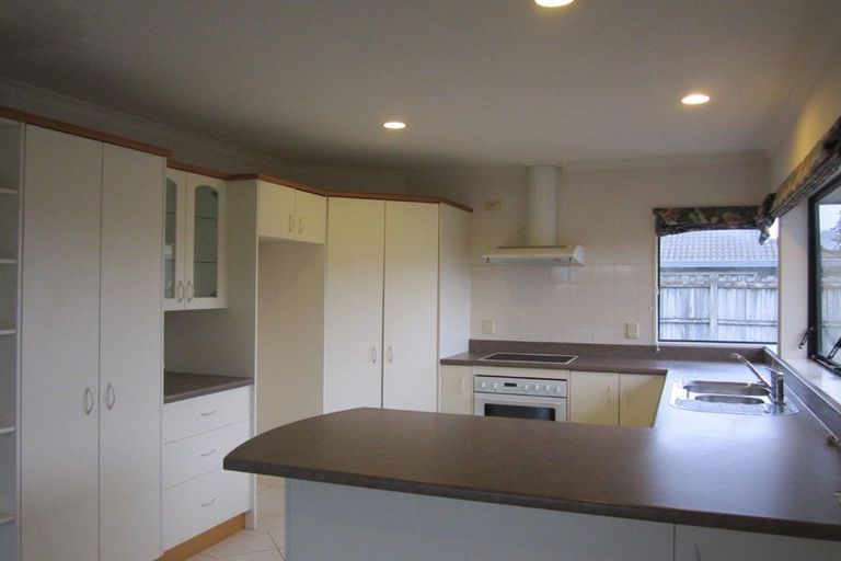 Photo of property in 128 Kilkenny Drive, East Tamaki Heights, Auckland, 2016