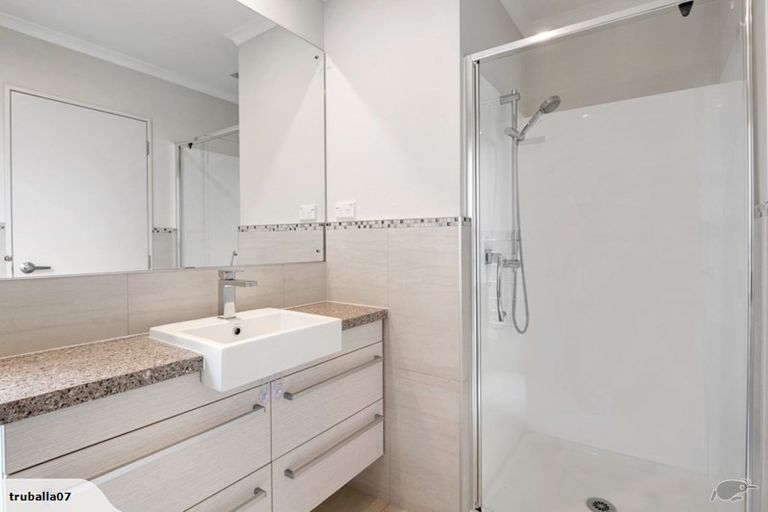 Photo of property in 53 Costa Viva Crescent, Karaka, Papakura, 2113