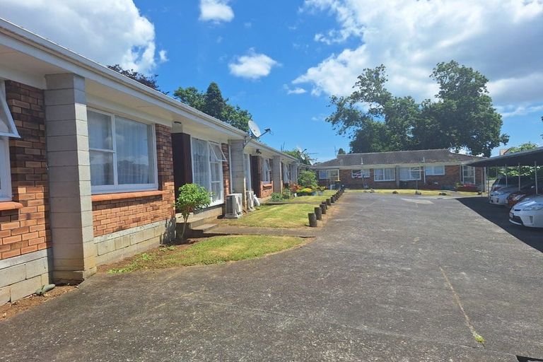 Photo of property in 28 Landscape Road, Papatoetoe, Auckland, 2025