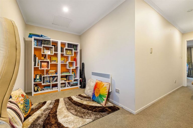 Photo of property in 95 Hobsonville Road, Hobsonville, Auckland, 0616