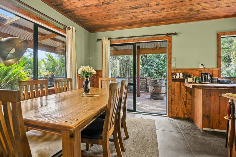 Photo of property in 50 Crown Hill Road, Paeroa, 3674