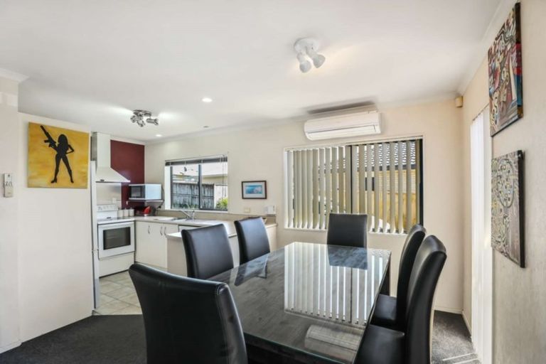 Photo of property in 34 Puriri Road, Pukekohe, 2120