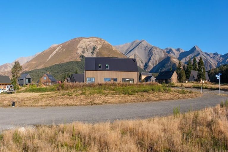 Photo of property in 2 Bevel Court, Castle Hill, 7580