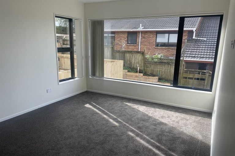 Photo of property in 45b Greenvalley Rise, Glenfield, Auckland, 0629