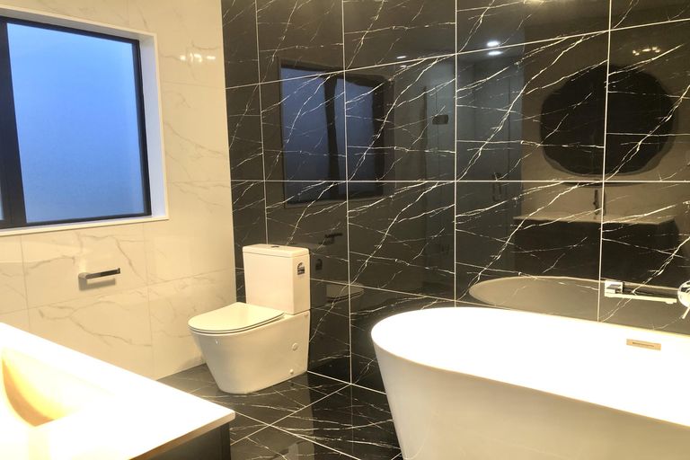 Photo of property in 14 Laquinta Place, Flat Bush, Auckland, 2019