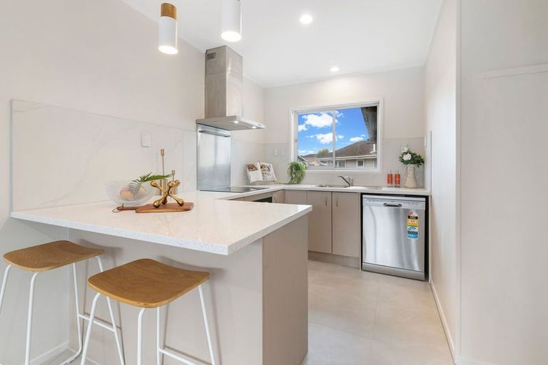 Photo of property in 1/11 Udall Place, Bucklands Beach, Auckland, 2014