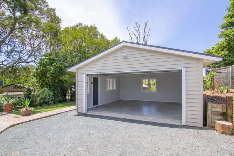 Photo of property in 7 Miro Street, Helensville, 0800