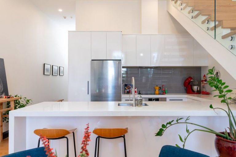 Photo of property in 235u3 Adelaide Road, Newtown, Wellington, 6021