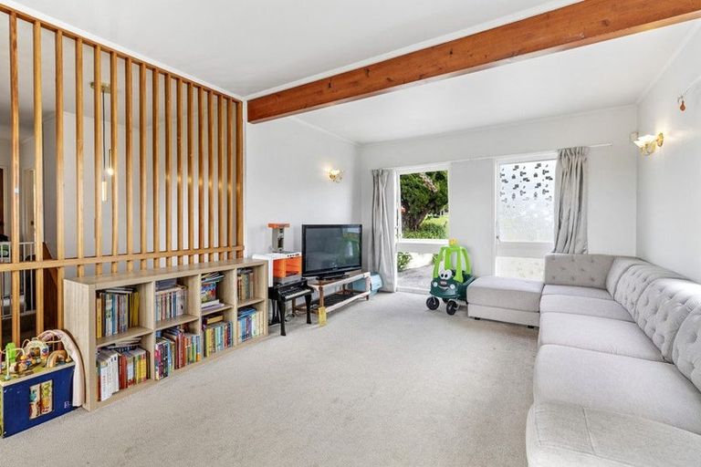 Photo of property in 20 Shanaway Rise, Hillcrest, Auckland, 0627