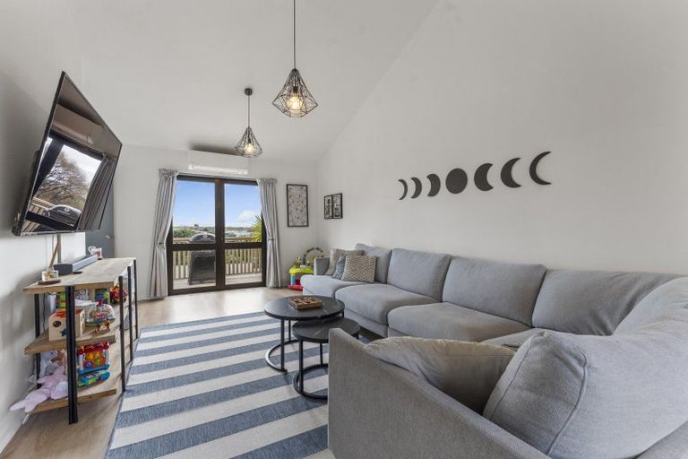 Photo of property in 7 Vera Lane, Paraparaumu, 5032