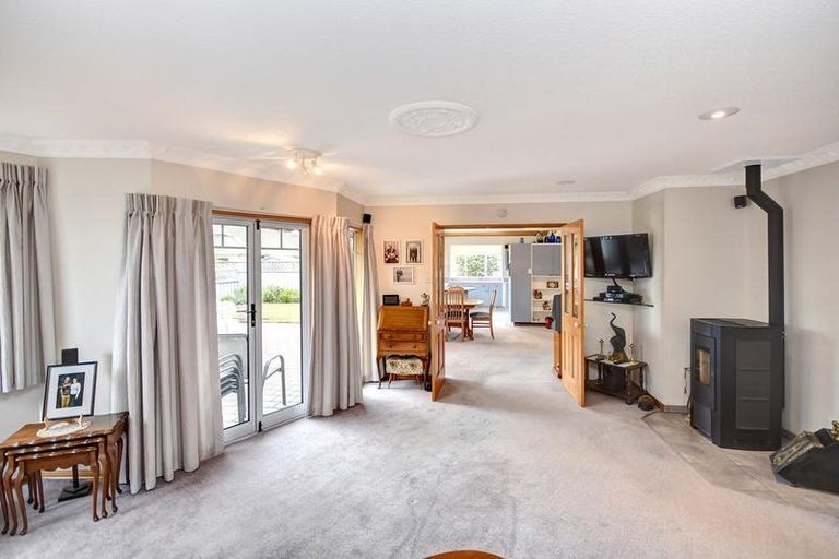 Photo of property in 6 Park Street, Mosgiel, 9024