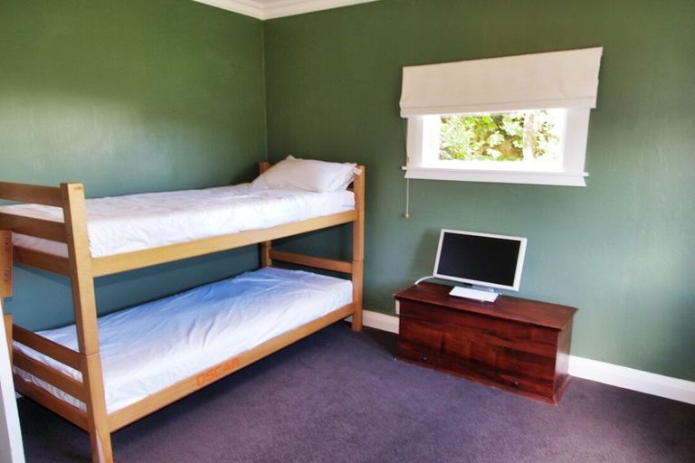 Photo of property in 60 Pembroke Road, Northland, Wellington, 6012