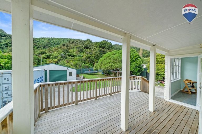 Photo of property in 37 Wilkie Crescent, Naenae, Lower Hutt, 5011