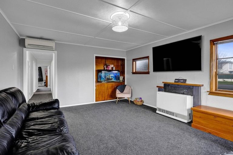 Photo of property in 26 Tawhiti Road, Hawera, 4610