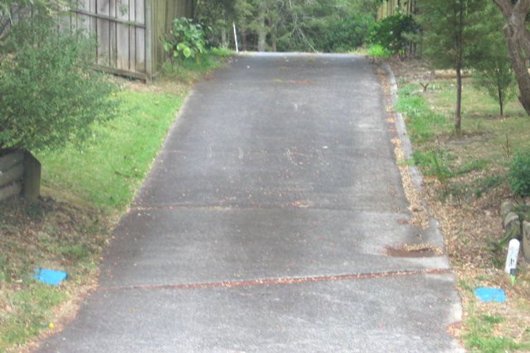 Photo of property in 36 Hiwihau Place, Glenfield, Auckland, 0629