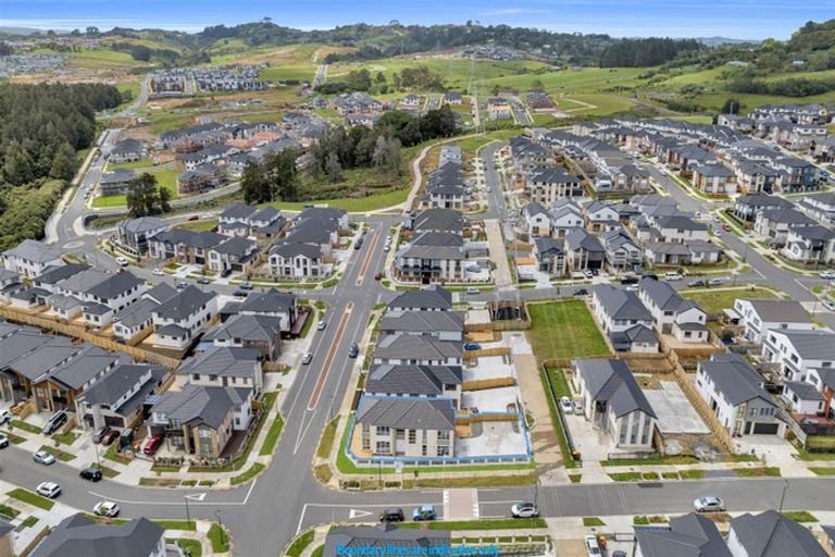 Photo of property in 18 Dungloe Avenue, Flat Bush, Auckland, 2019
