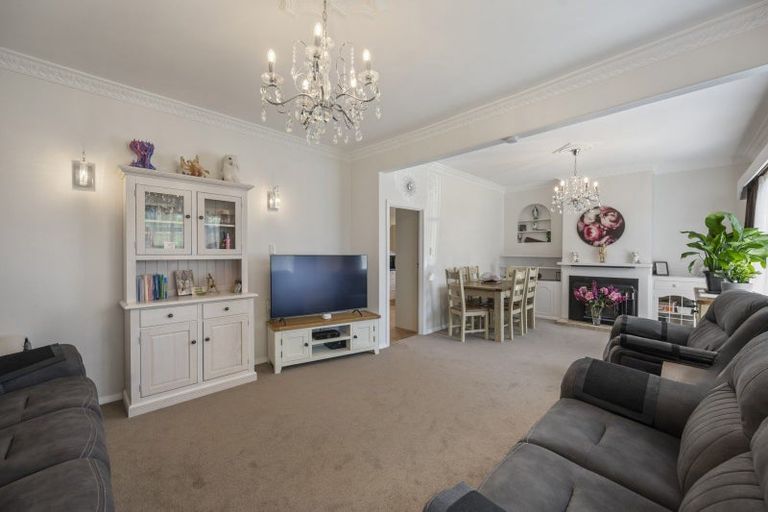 Photo of property in 241 Mayfair Avenue, Mayfair, Hastings, 4122