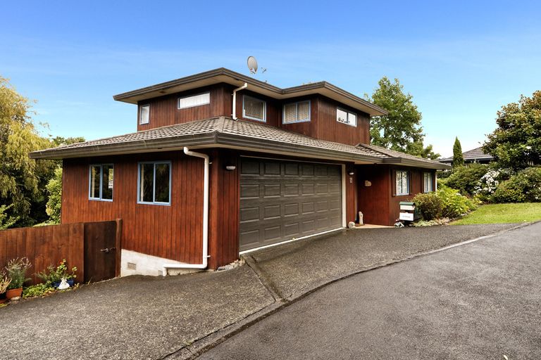 Photo of property in 35 Chamari Close, Titirangi, Auckland, 0604