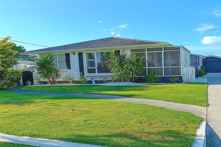 Photo of property in 26 Daniels Road, Redwood, Christchurch, 8051