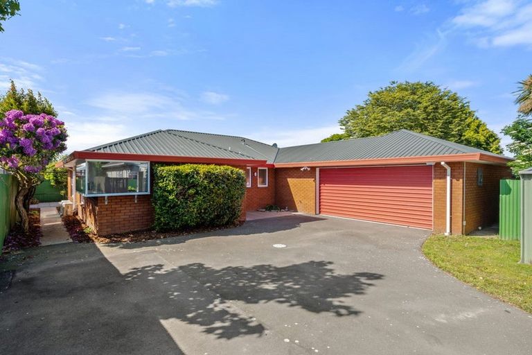 Photo of property in 8a Puna Street, Riccarton, Christchurch, 8041
