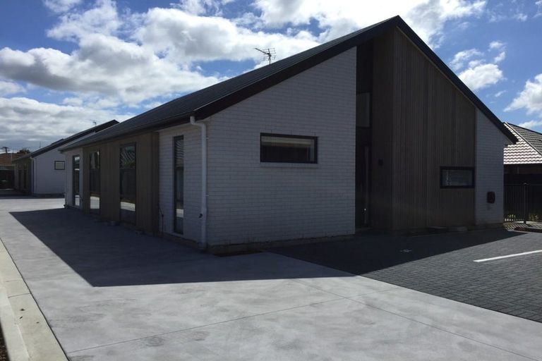 Photo of property in 5/59 Waimairi Road, Upper Riccarton, Christchurch, 8041