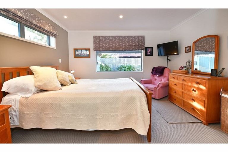 Photo of property in 2 Forest Glen, Orewa, 0931