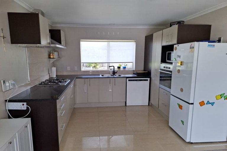 Photo of property in 6b Faber Place, Inglewood, 4330