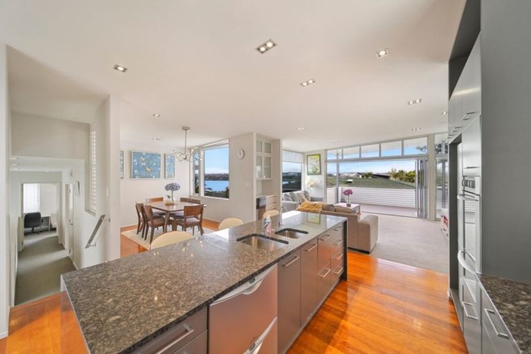 Photo of property in 18 Walter Street, Hauraki, Auckland, 0622