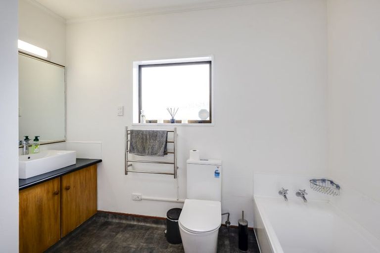 Photo of property in 2/623 Frederick Street, Mahora, Hastings, 4120
