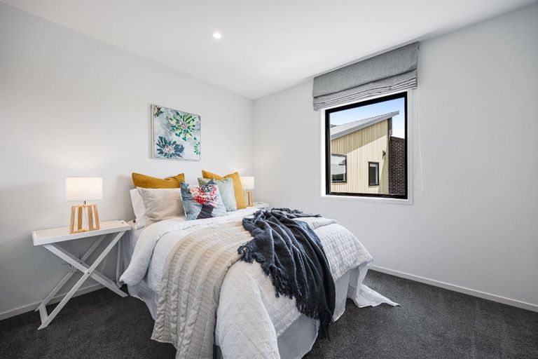 Photo of property in 82 Glidepath Road, Hobsonville, Auckland, 0616