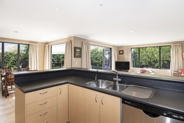 Photo of property in 18 Lobank Place, Richmond, 7020