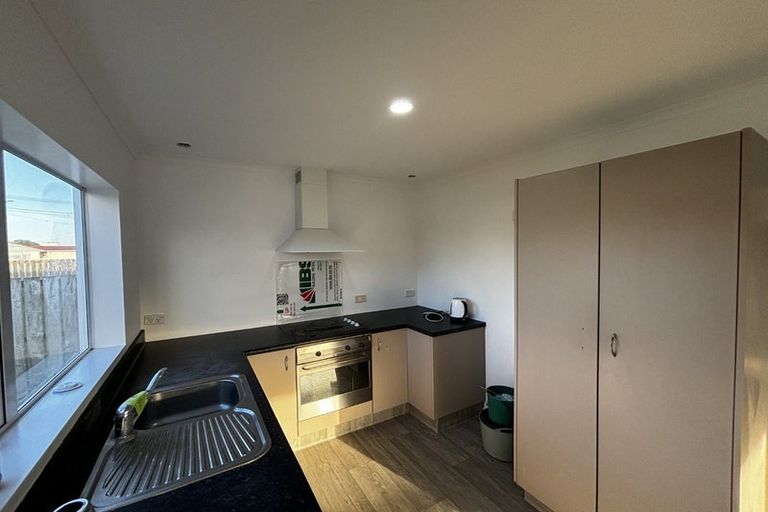 Photo of property in 5 Mclean Street, Hawera, 4610