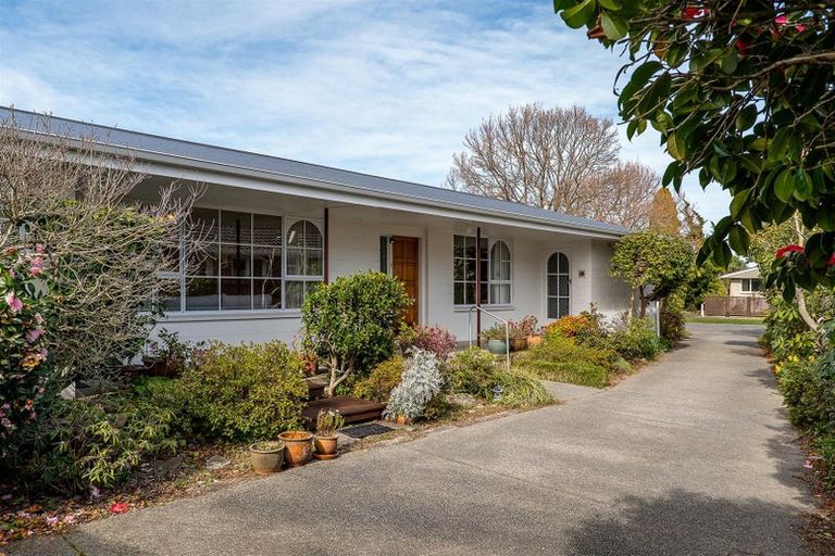Photo of property in 28 Raxworthy Street, Ilam, Christchurch, 8041