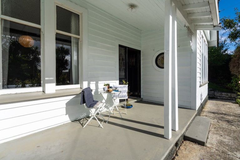 Photo of property in 28 Harrington Street, Lawrence, 9532