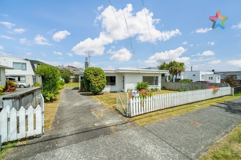 Photo of property in 71 Miro Street, Trentham, Upper Hutt, 5018