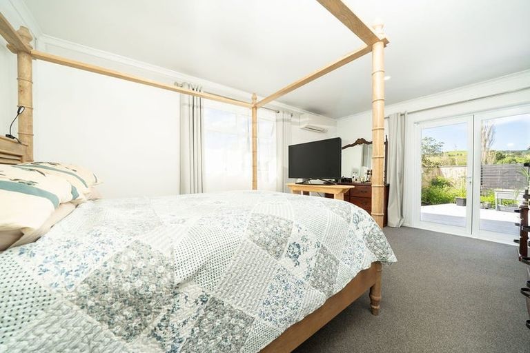Photo of property in 26 Valley Road, Hikurangi, 0114