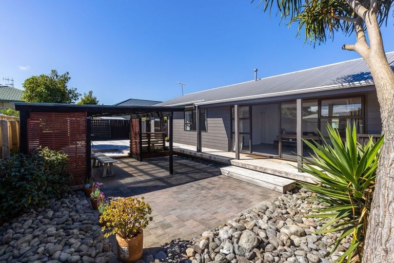 Photo of property in 86 Michael Road, Paraparaumu Beach, Paraparaumu, 5032